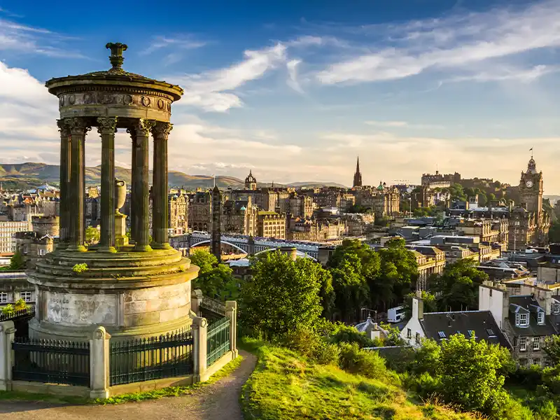 View of Edinburgh | travel ways