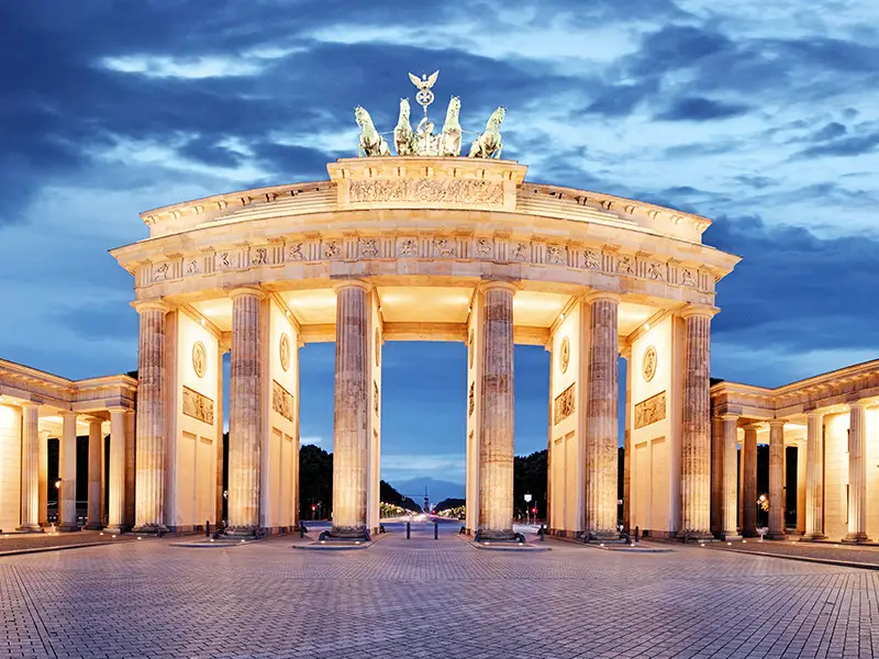 Brandenburg Gate in Berlin | travel ways