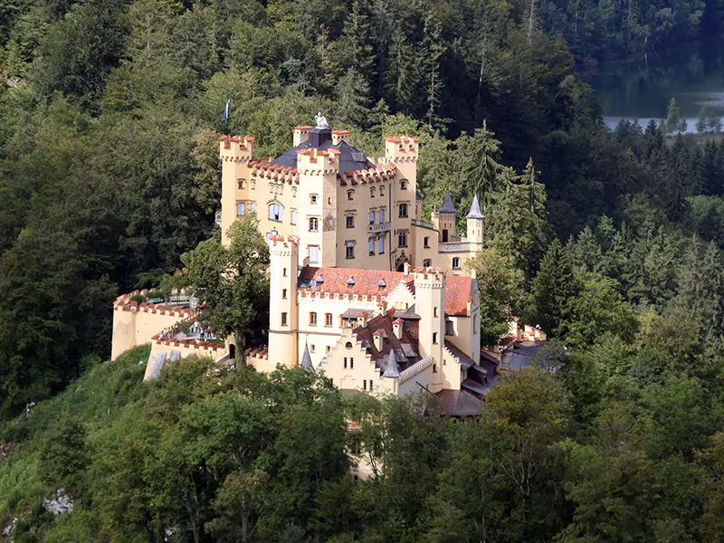 Castle Neuschwanstein | travel ways