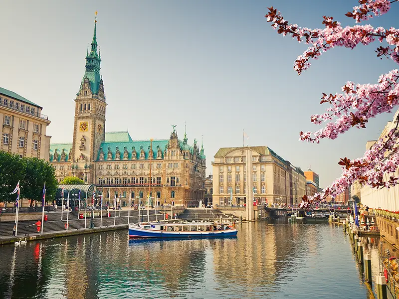 Hamburg in Spring | travel ways