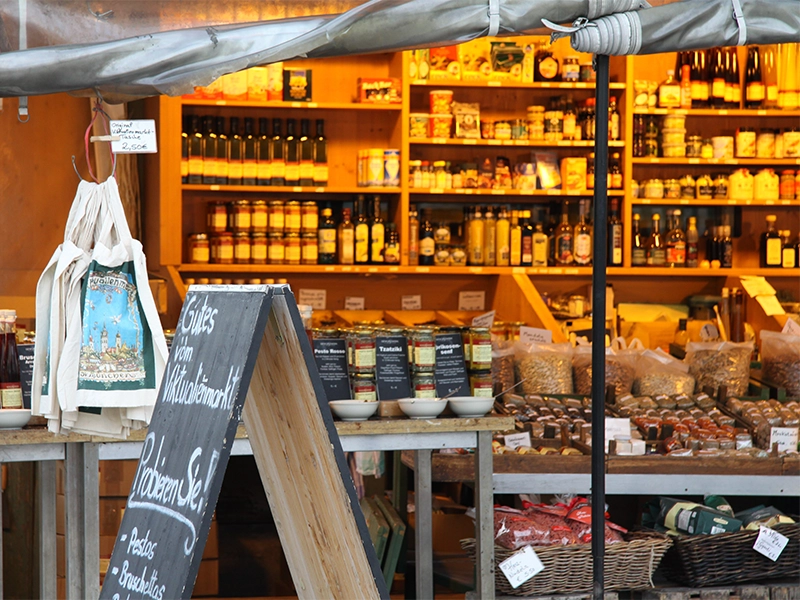 Viktualienmarkt Munich | travel ways